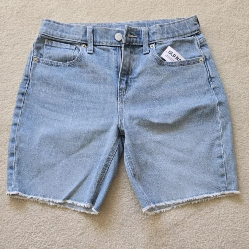 🌸‎ OLD NAVY High-Waisted Cut-Off Jean Bermuda Shorts | Medium Wash - Size 14 🌸
